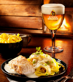 Steenbrugge Blond met pasta en vis