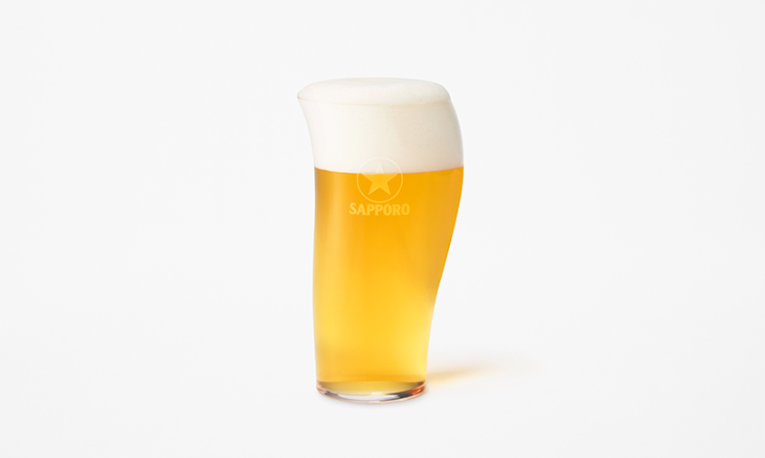 Bierglas met drie drinkzijden om beter te kunnen proeven