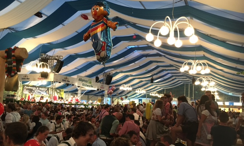 Feesttent